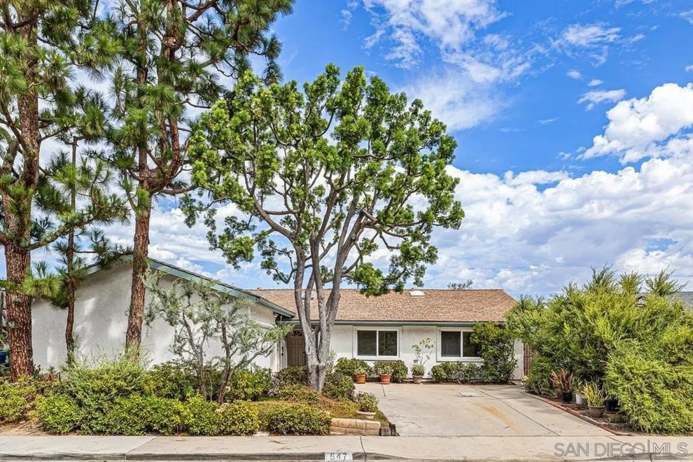 Unit for sale at 647 Windsor Circle, Chula Vista, CA 91910