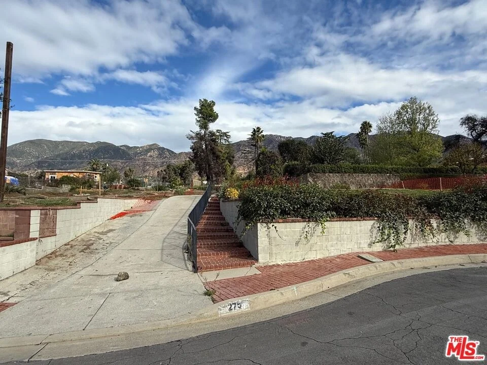 Unit for sale at 275 E Pentagon Street, Altadena, CA 91001