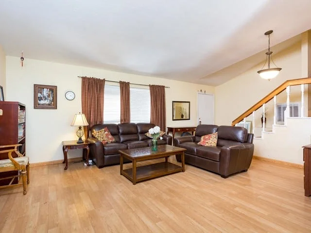 Unit for sale at 13747 Eisenhower Ave, Poway, CA 92064