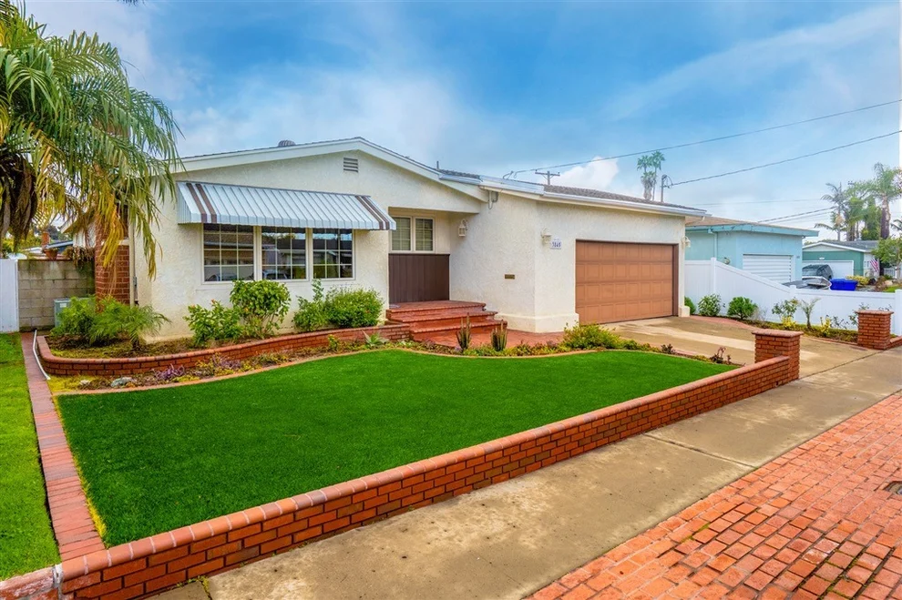 Unit for sale at 3845 Armstrong St, San Diego, CA 92111