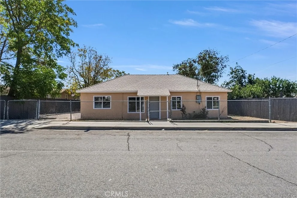 Unit for sale at 26581 14th Street, Highland, CA 92346