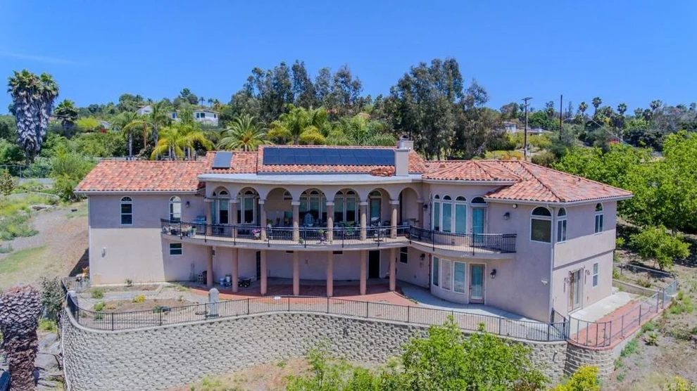 Unit for sale at 2057 Via Rancho Parkway, Escondido, CA 92029