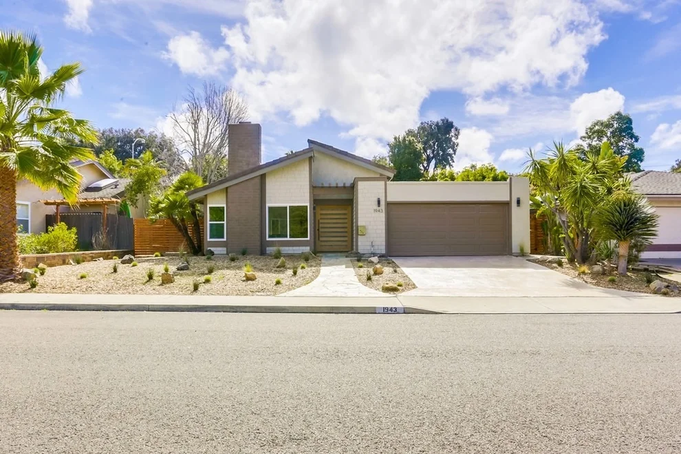 Unit for sale at 1943 Village Wood Rd, Encinitas, CA 92024