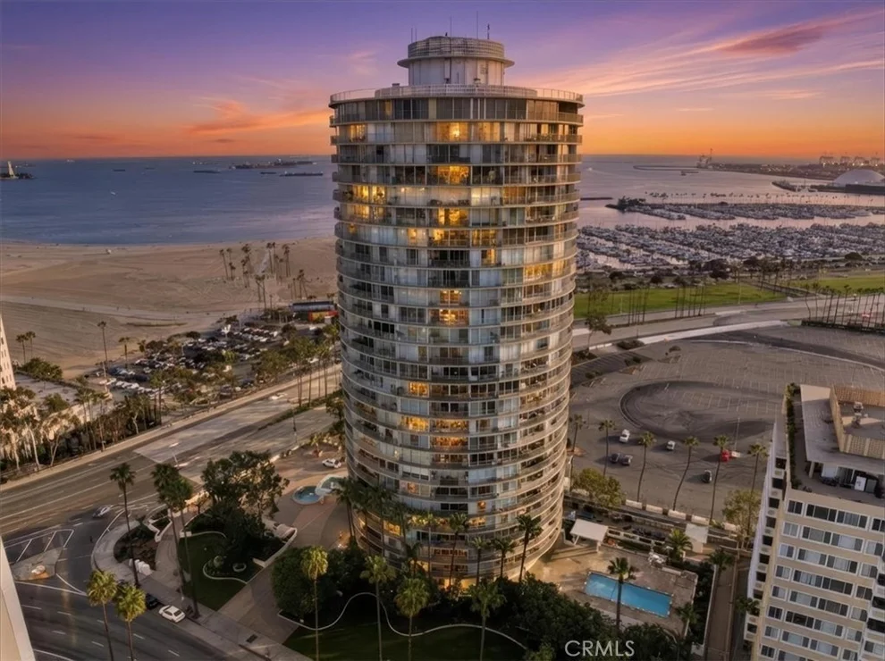 Unit for sale at 700 E Ocean, Long Beach, CA 90802