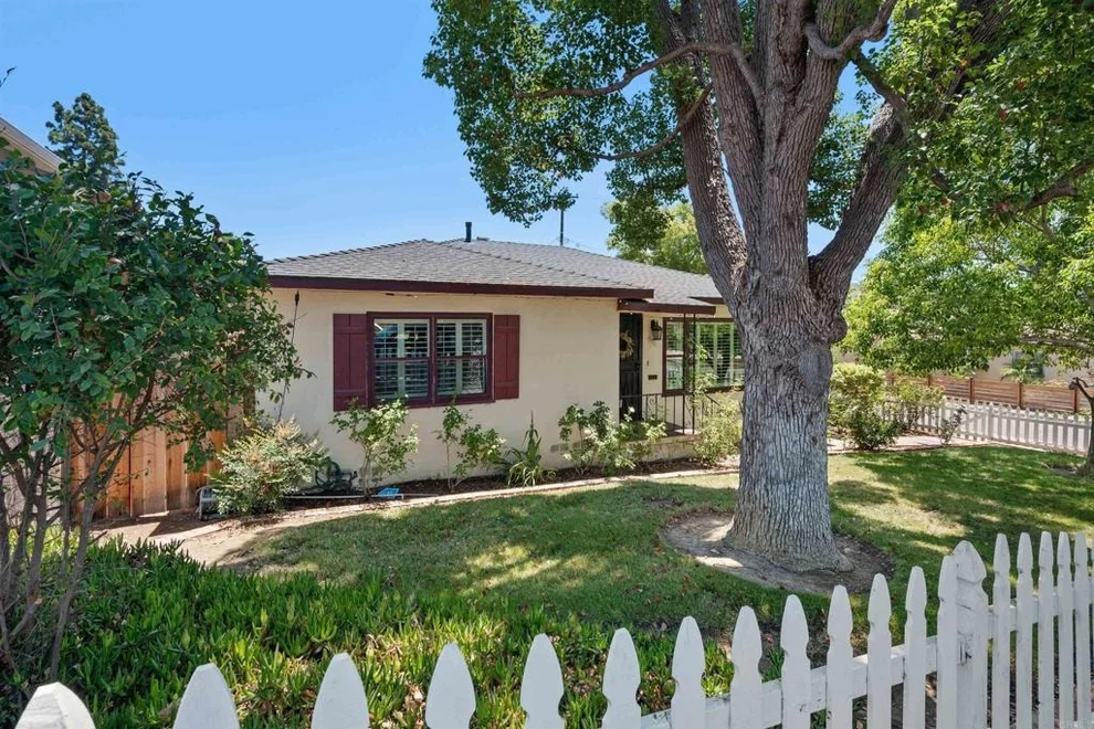 Unit for sale at 4401 Pomona Avenue, La Mesa, CA 91942