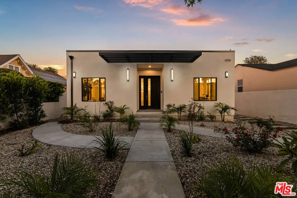 Unit for sale at 1170 S Lucerne Boulevard, Los Angeles, CA 90019