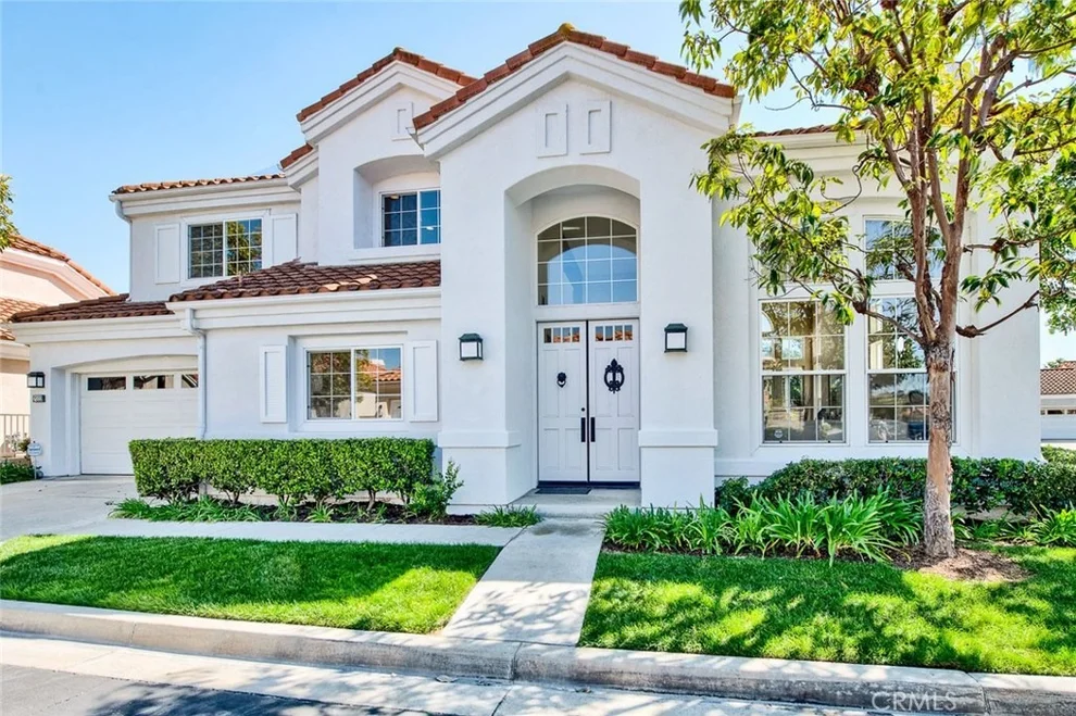 Unit for sale at 21322 Cancun, Mission Viejo, CA 92692