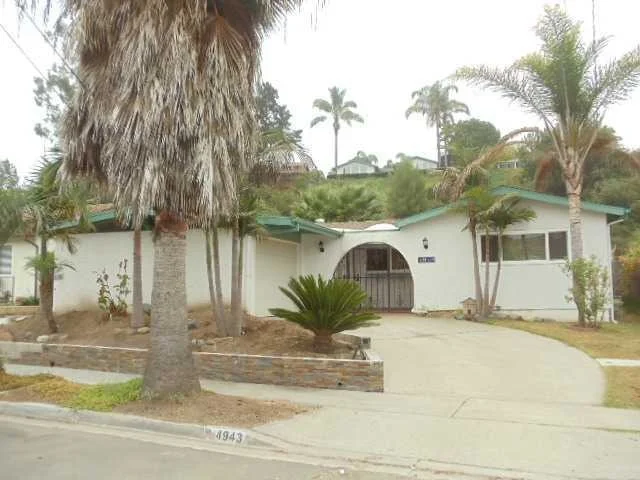 Unit for sale at 4943 Chateau Drive, San Diego, CA 92117