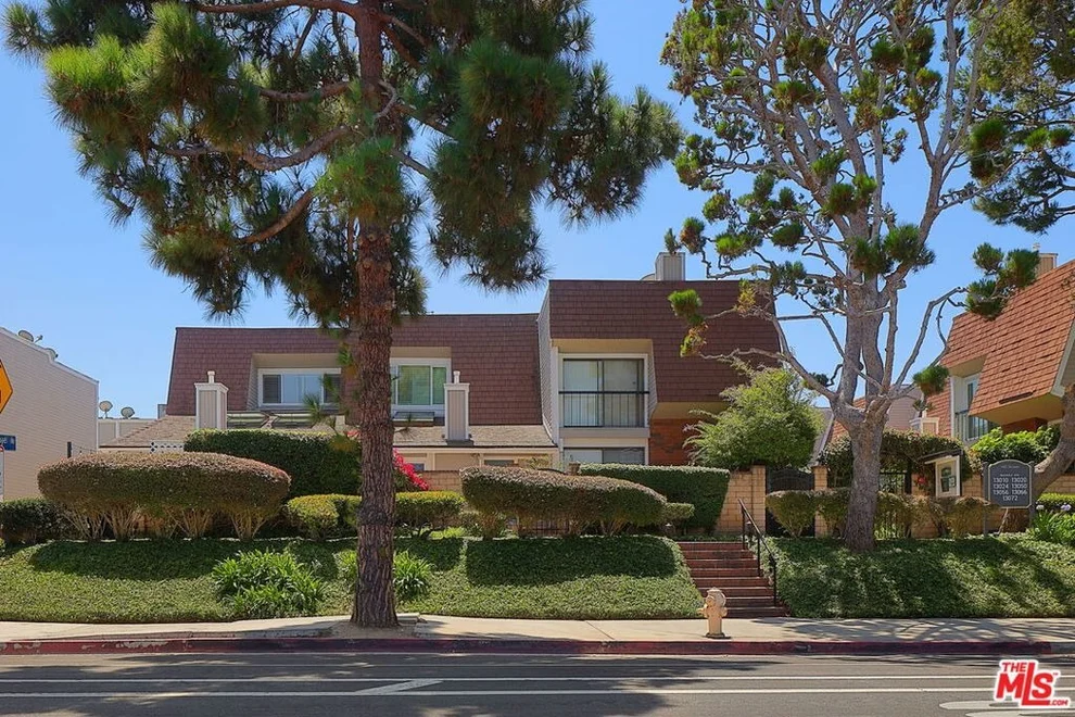 Unit for sale at 13050 Maxella Avenue, Los Angeles, CA 90292
