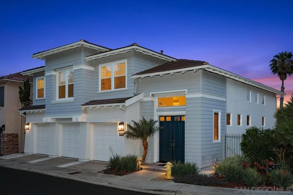 Unit for sale at 6037 Deerford Row, La Jolla, CA 92037