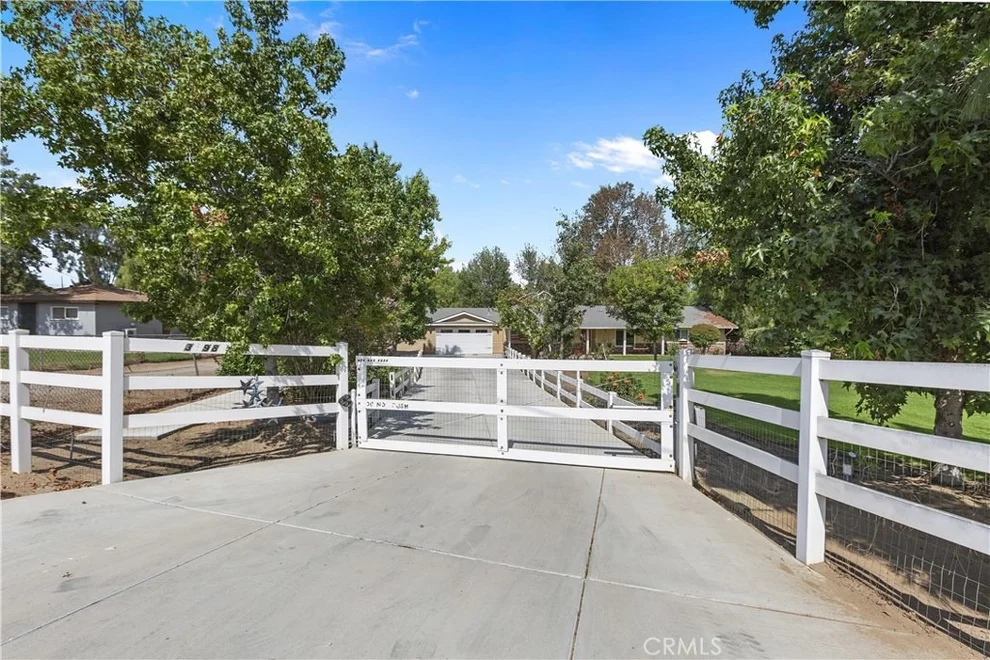 Unit for sale at 3498 California Avenue, Norco, CA 92860