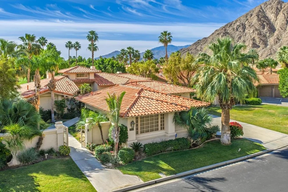 Unit for sale at 54310 Riviera, La Quinta, CA 92253