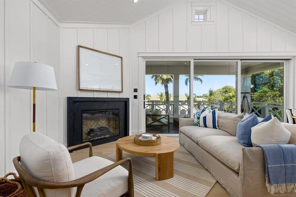 Unit for sale at 747 Orange Ave, Coronado, CA 92118