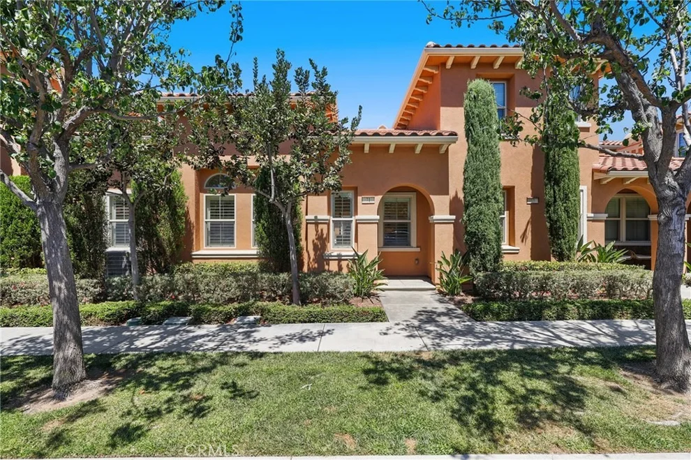 Unit for sale at 31 Roycroft, Irvine, CA 92620