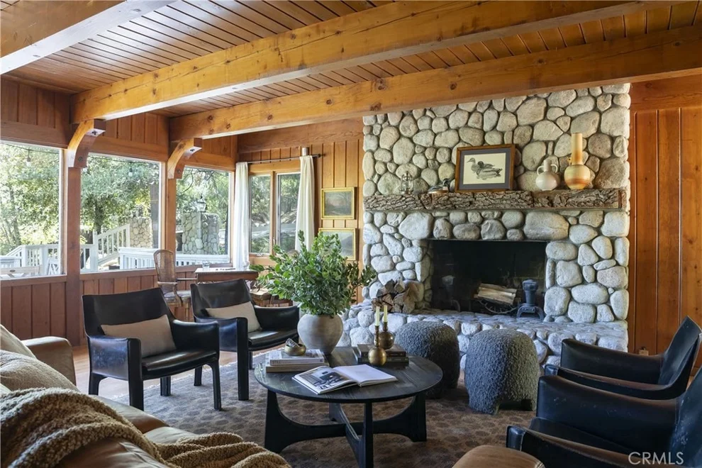 Unit for sale at 28819 North Shore, Lake Arrowhead, CA 92352