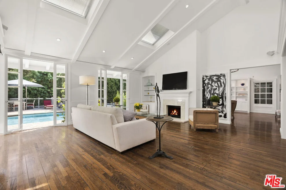 Unit for sale at 2761 Hutton Drive, Los Angeles, CA 90210