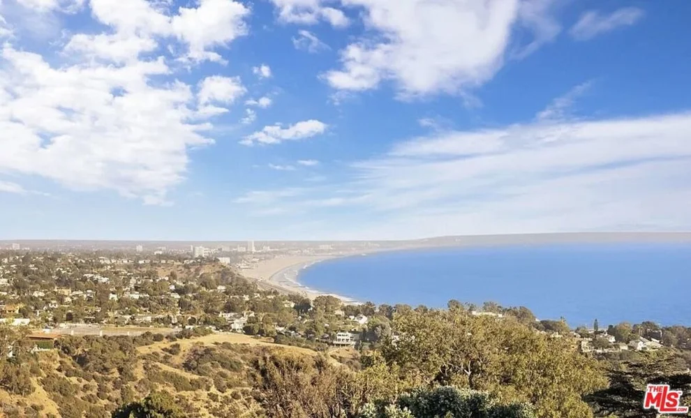 Unit for sale at 650 Resolano Drive, Pacific Palisades, CA 90272