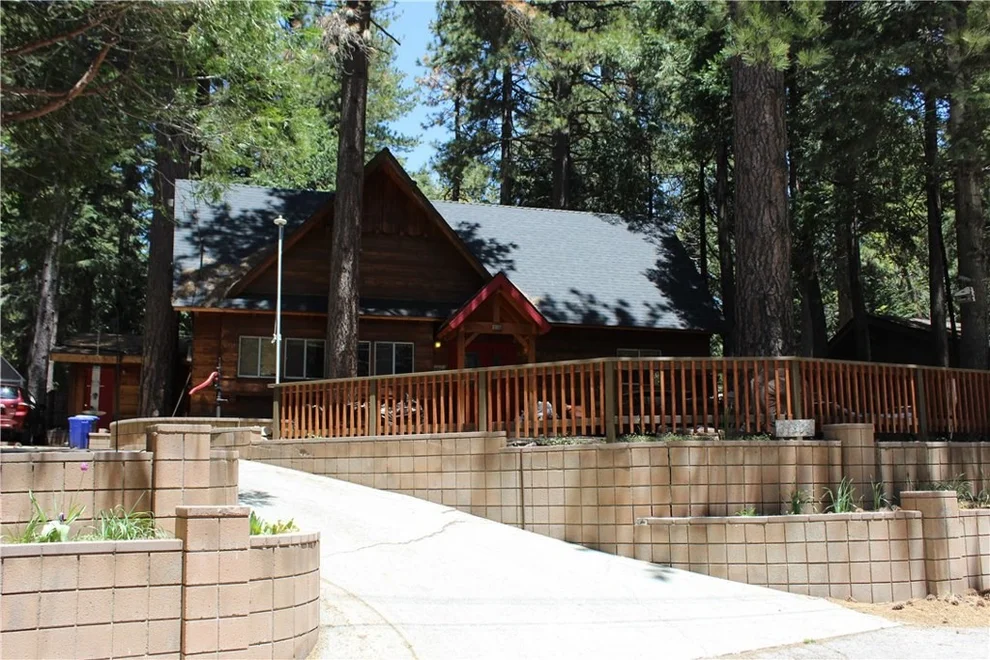 Unit for sale at 31308 Firwood Drive, Running Springs, CA 92382