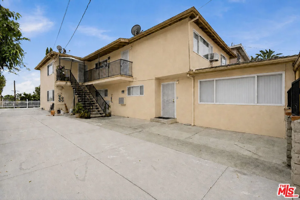 Unit for sale at 1206 N Park Western, San Pedro, CA 90732