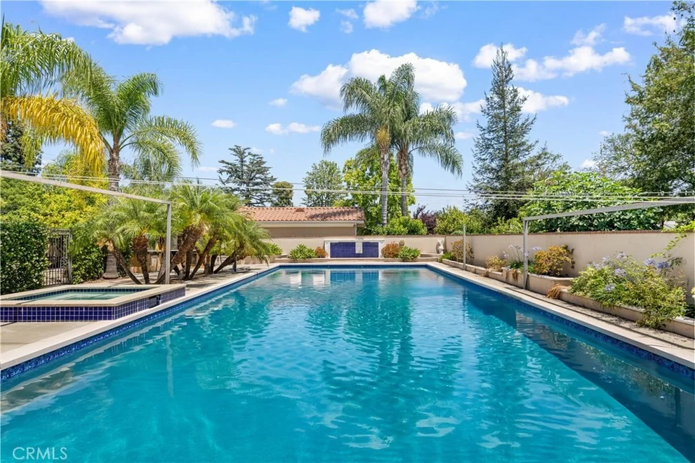 Unit for sale at 1104 E Camino Real, Arcadia, CA 91006
