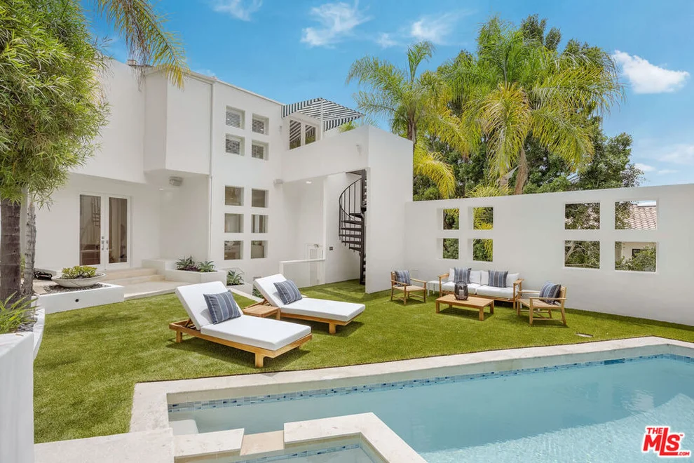 Unit for sale at 1414 Mockingbird Place, West Hollywood, CA 90069
