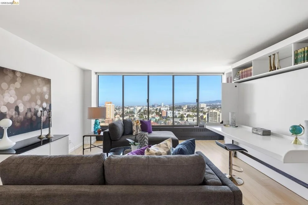Unit for sale at 565 Bellevue Ave, Oakland, CA 94610-5008