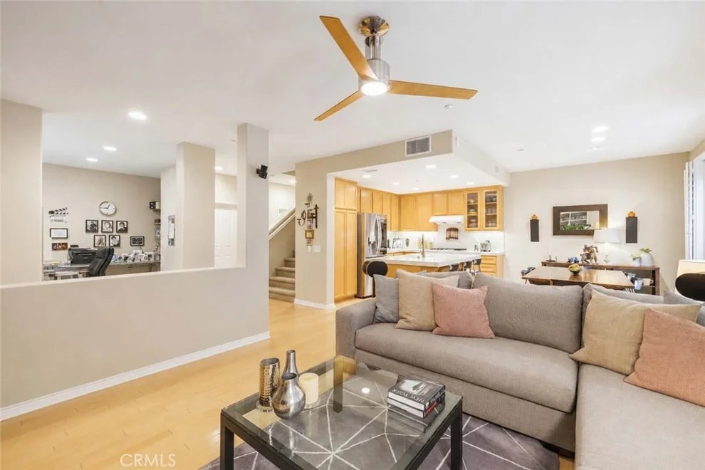 Unit for sale at 25441 Eagle Lane, Valencia, CA 91381