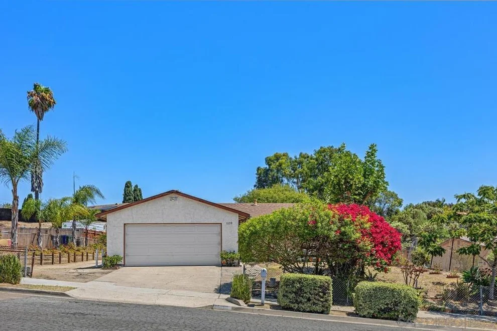Unit for sale at 5130 E Parker St, Oceanside, CA 92057