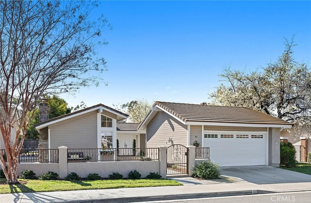 Unit for sale at 10 Wandering Rill, Irvine, CA 92603