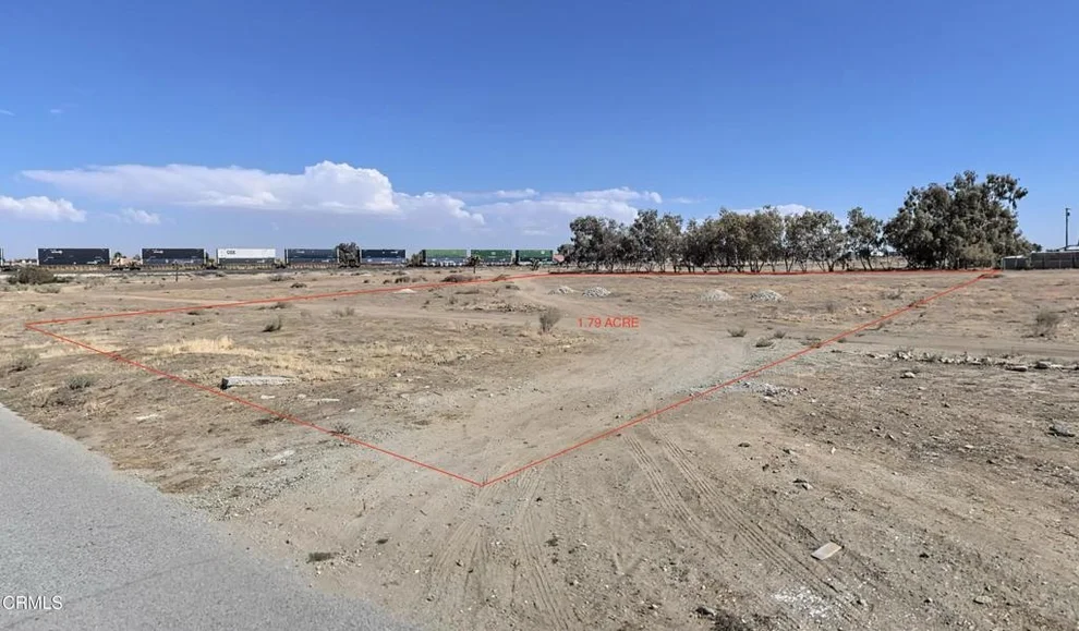 Unit for sale at 33 rd Vacant Land Street E, Palmdale, CA 93550