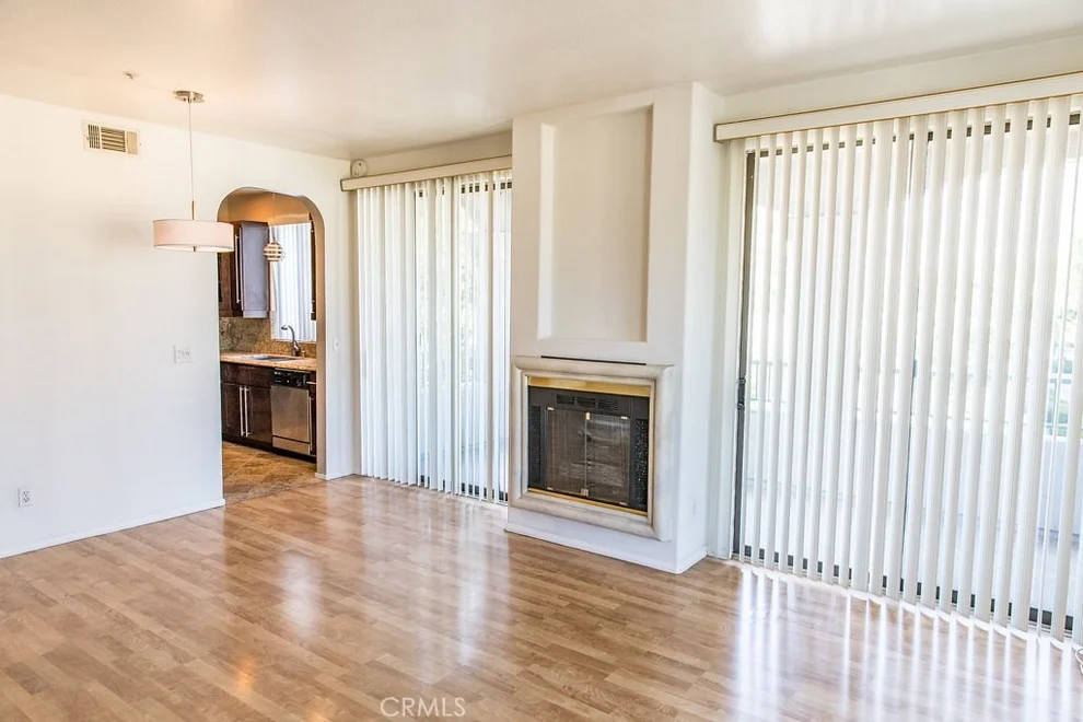 Unit for sale at 555 Maine Avenue, Long Beach, CA 90802