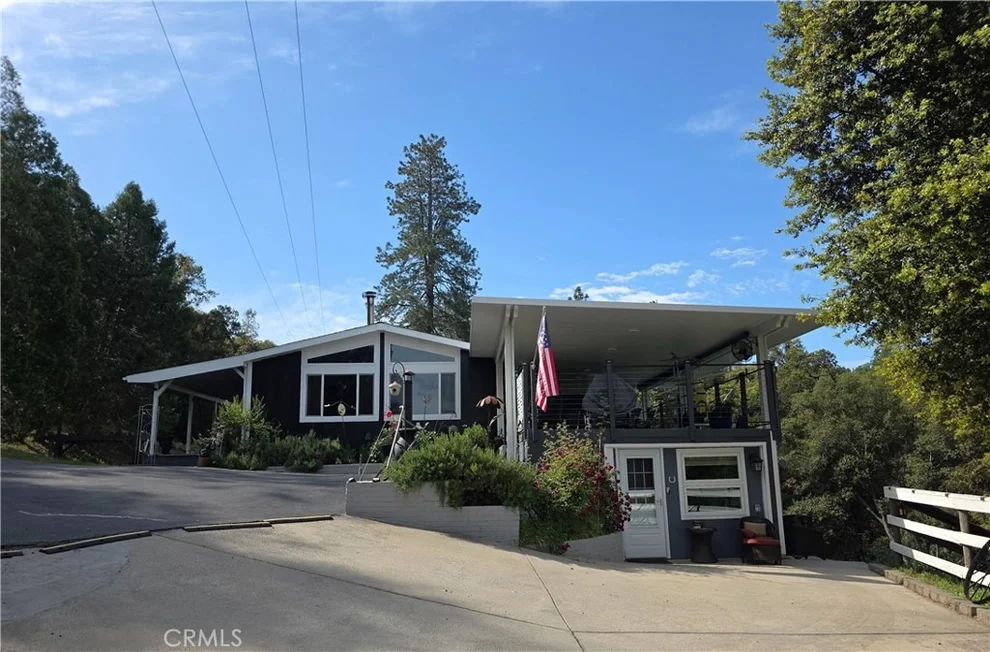 Unit for sale at 50639 Critter Creek Lane, Oakhurst, CA 93644