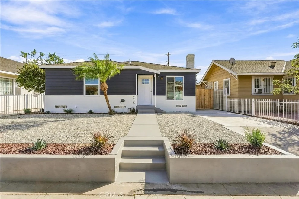 Unit for sale at 2246 Locust Avenue, Long Beach, CA 90806