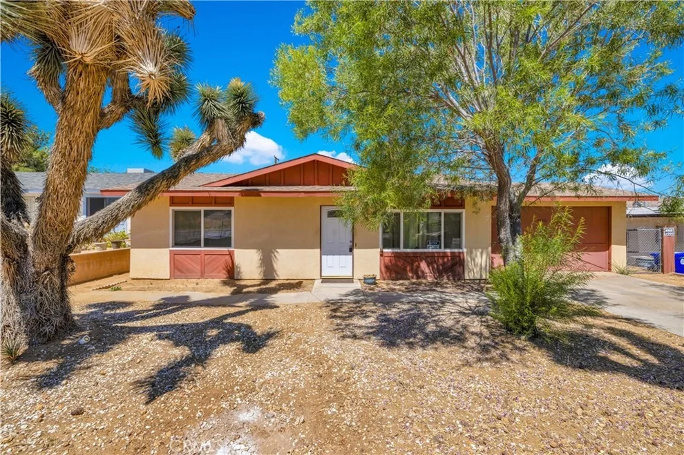 Unit for sale at 7446 Borrego Trail, Yucca Valley, CA 92284