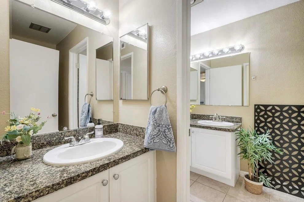 Unit for sale at 17093 W Bernardo Dr., San Diego, CA 92127