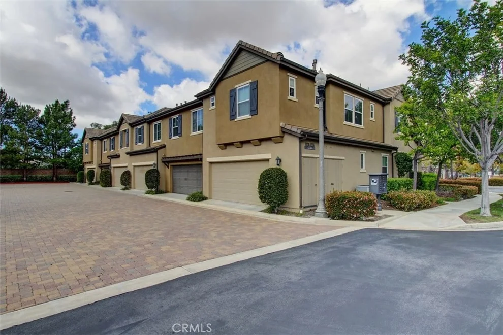 Unit for sale at 1336 Corte Venosa, Costa Mesa, CA 92626