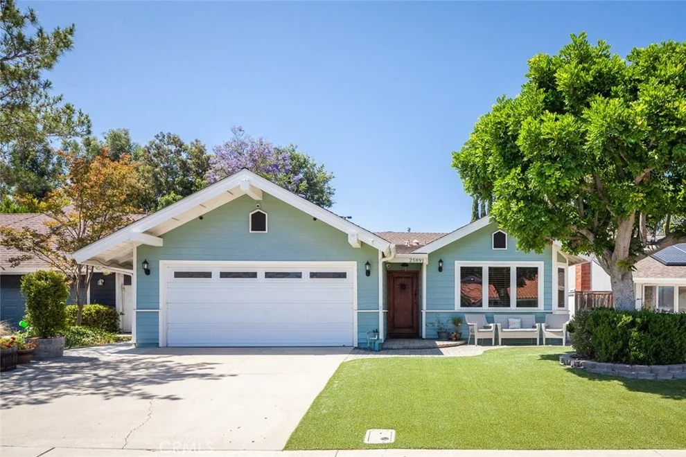 Unit for sale at 25891 Spruce Lane, Laguna Hills, CA 92653
