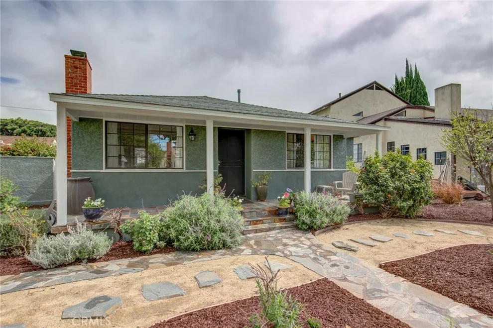 Unit for sale at 470 E 44th Circle, Long Beach, CA 90807