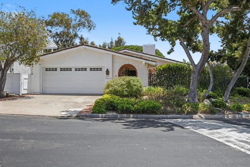 Unit for sale at 8223 Caminito Lacayo, La Jolla, CA 92037