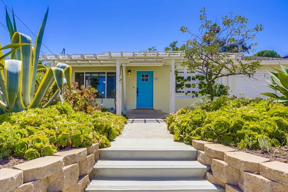Unit for sale at 643 S Tulip St, Escondido, CA 92025
