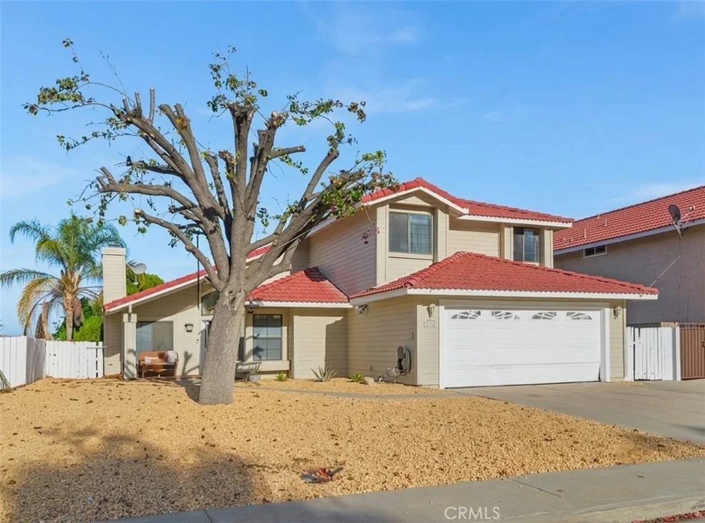 Unit for sale at 15660 Lake Ridge Road, Lake Elsinore, CA 92530