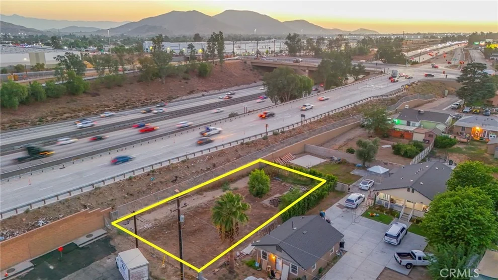 Unit for sale at 10176 Vine, Bloomington, CA 92316