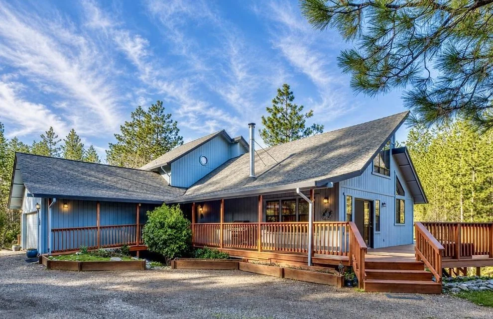 Unit for sale at 24275 Grand View Avenue, Colfax, CA 95713