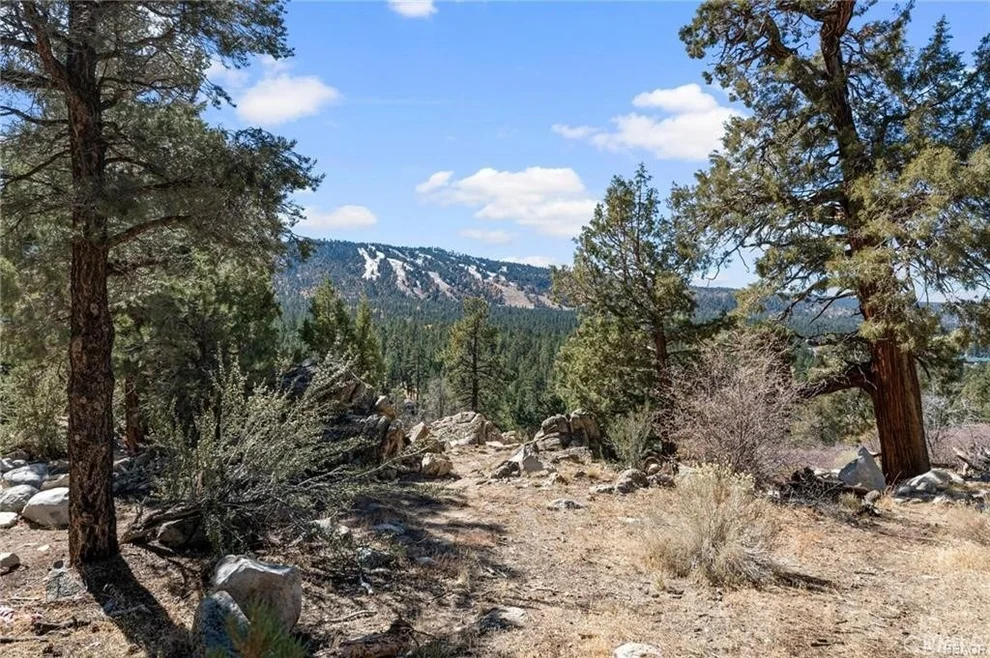 Unit for sale at 42565 Pegasus Way, Big Bear Lake, CA 92315