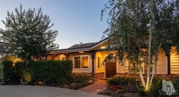 Unit for sale at 823 Waverly Heights Drive, Thousand Oaks, CA 91360