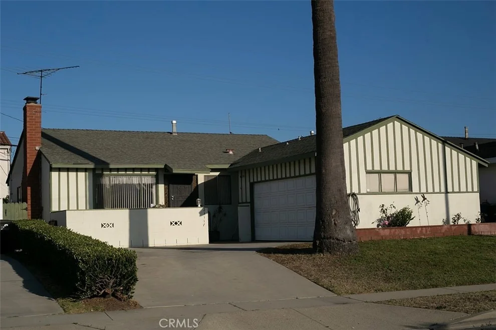 Unit for sale at 23117 Meyler Ave, Torrance, CA 90502