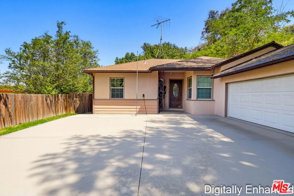 Unit for sale at 970 N Meyler Street, San Pedro, CA 90731