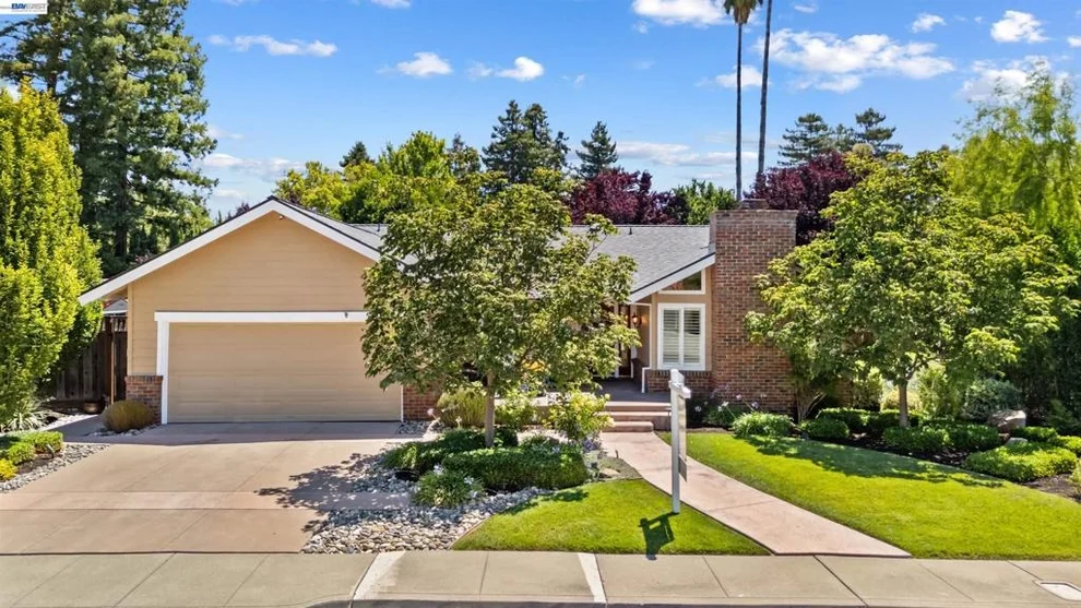 Unit for sale at 2533 Larrikeet Ct, Pleasanton, CA 94566
