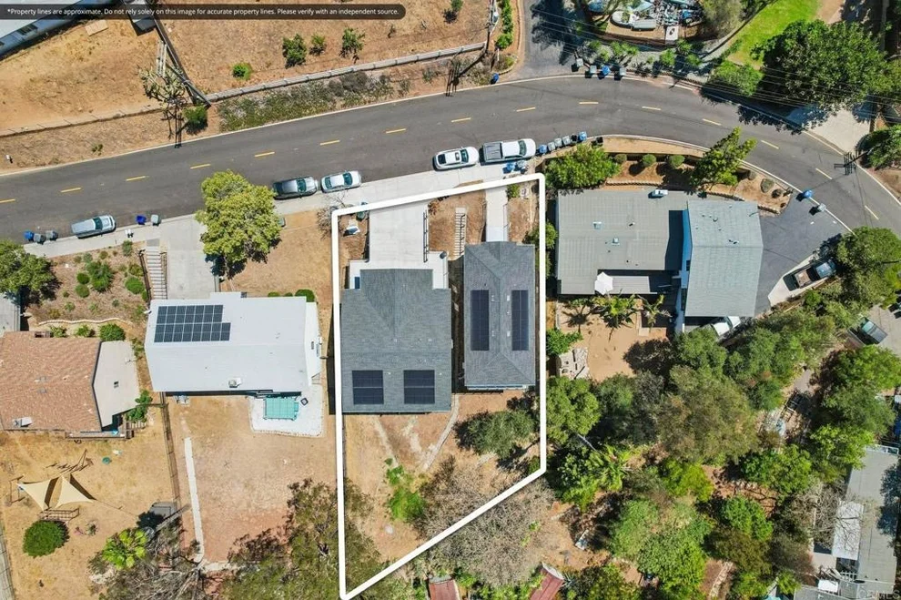 Unit for sale at 490 Lado De Loma Drive, Vista, CA 92083