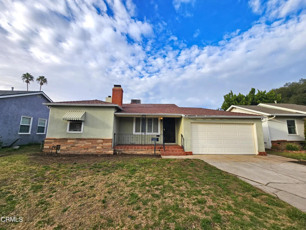 Unit for sale at 10421 Weddington Street, North Hollywood, CA 91601
